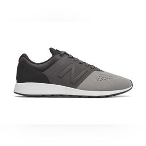 NWOT New Balance men’s black/grey sneakers, 10